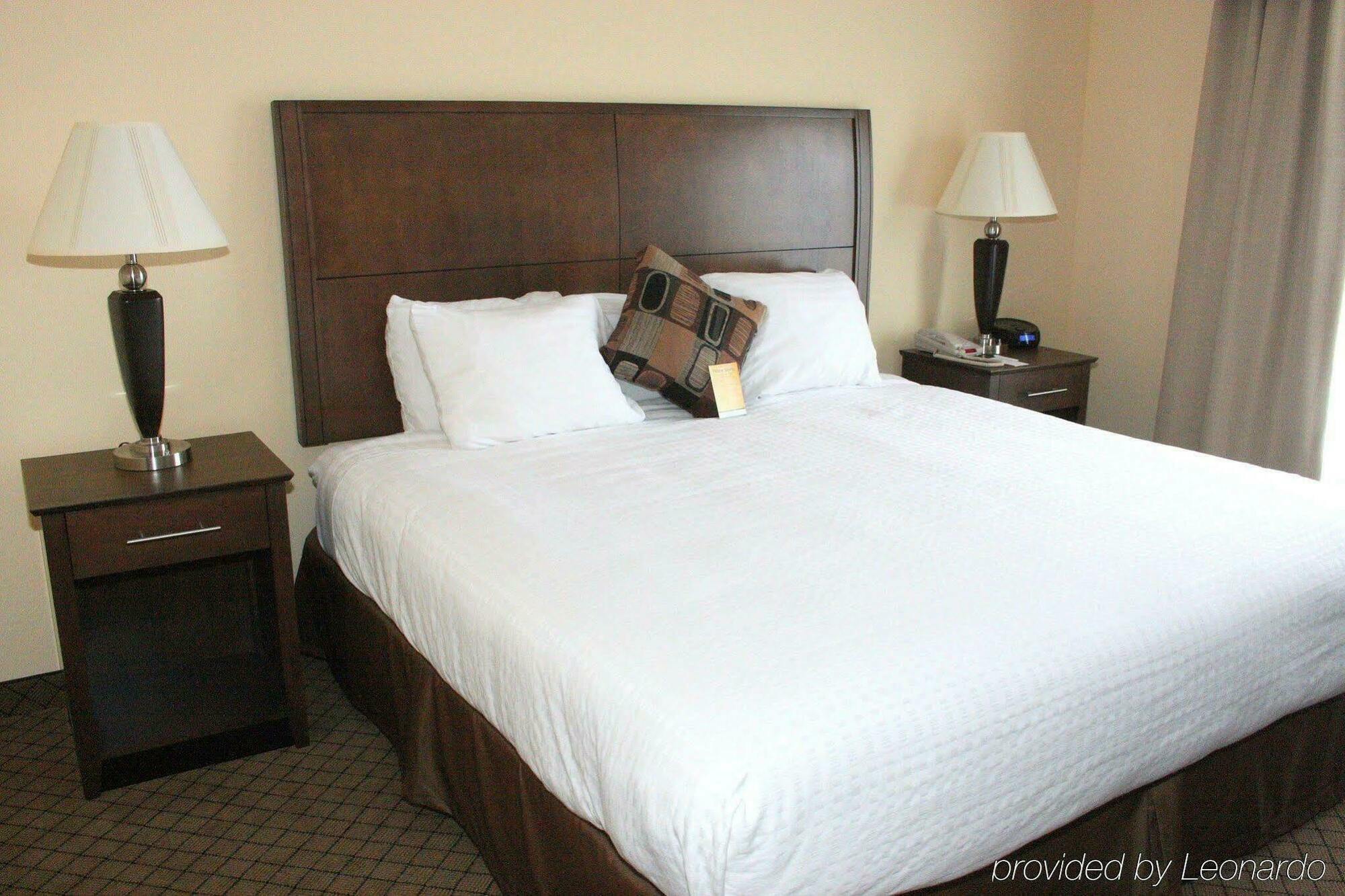 Delta Hotels By Marriott Huntington Mall Barboursville Exterior foto