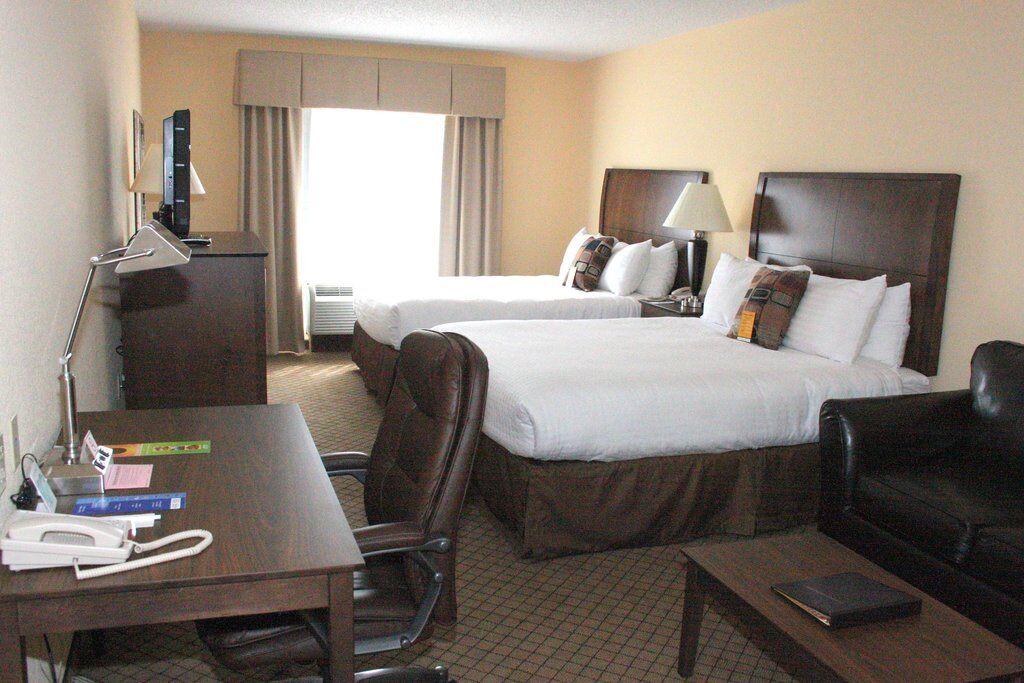 Delta Hotels By Marriott Huntington Mall Barboursville Exterior foto